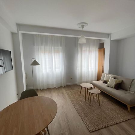 Apartamento Acogedor En El Centro De Cangas エクステリア 写真