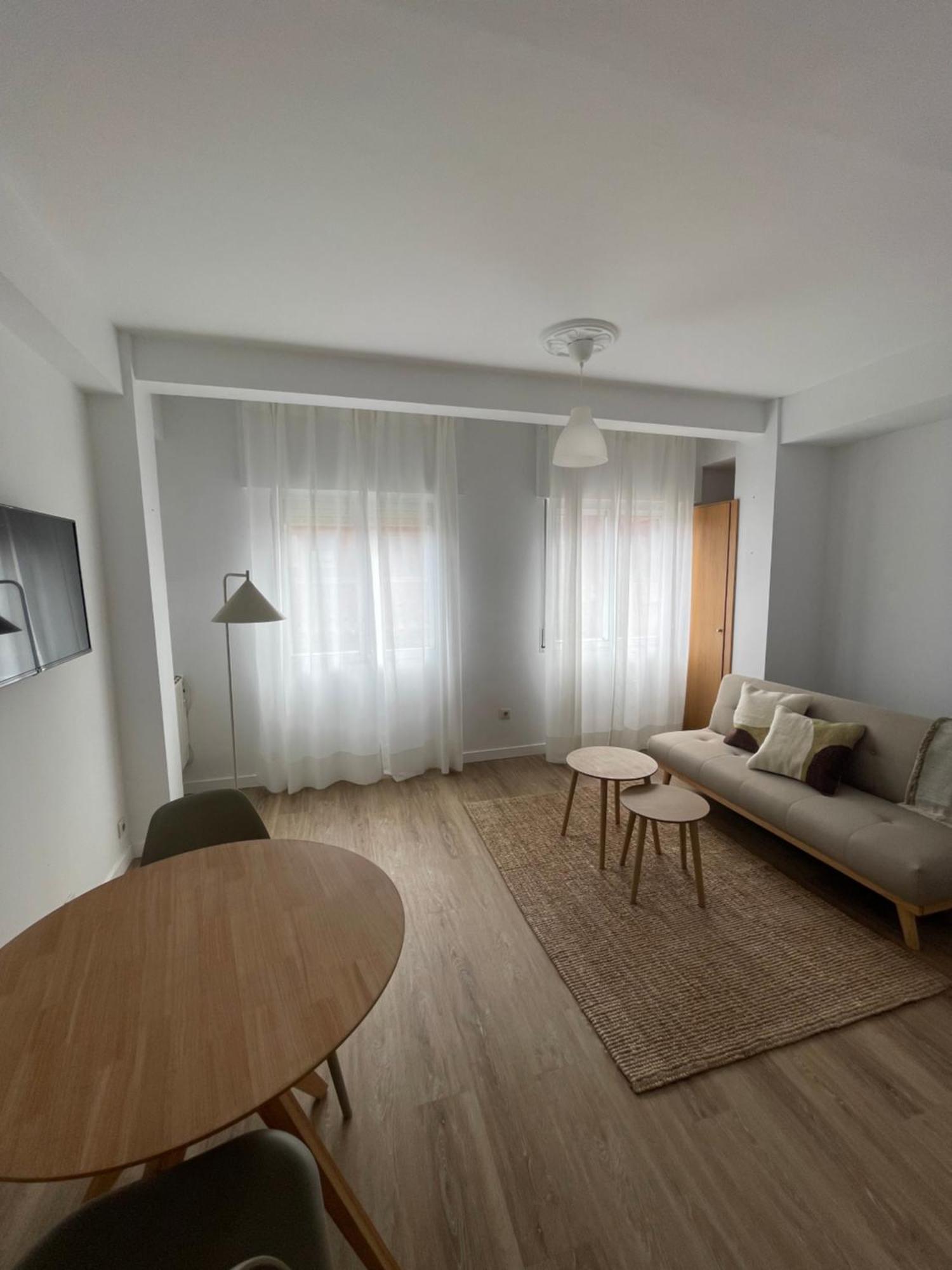 Apartamento Acogedor En El Centro De Cangas エクステリア 写真